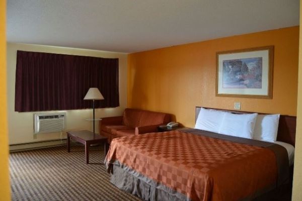 Scottish Inns and Suites (Eau Claire)